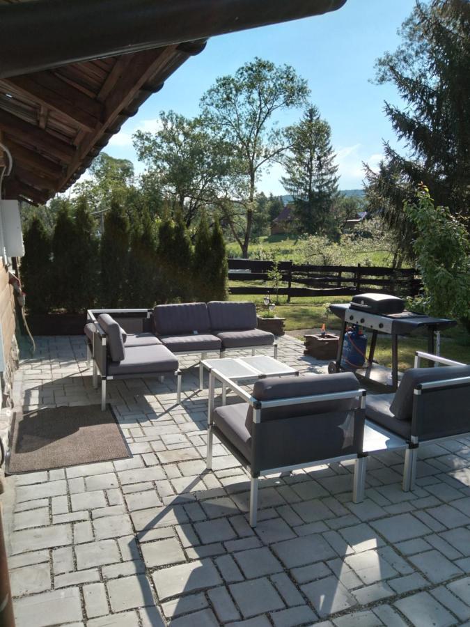 Domek Na Prerii Villa Ustrzyki Dolne Exteriör bild