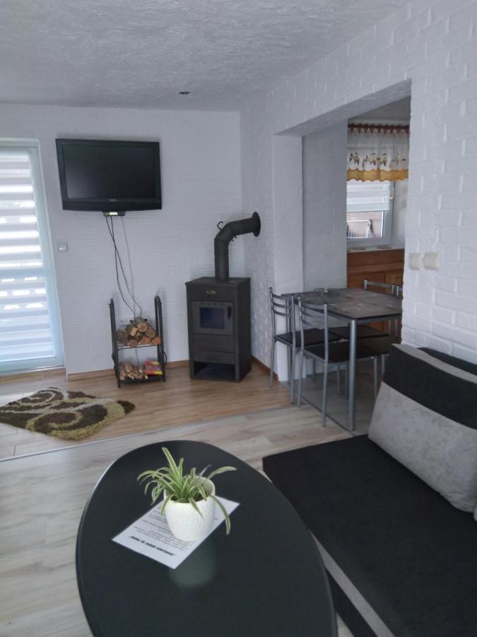 Domek Na Prerii Villa Ustrzyki Dolne Exteriör bild