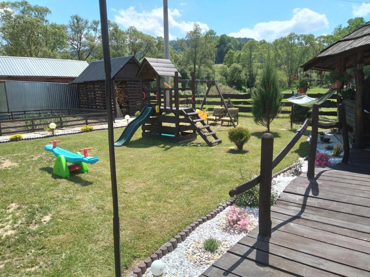 Domek Na Prerii Villa Ustrzyki Dolne Exteriör bild
