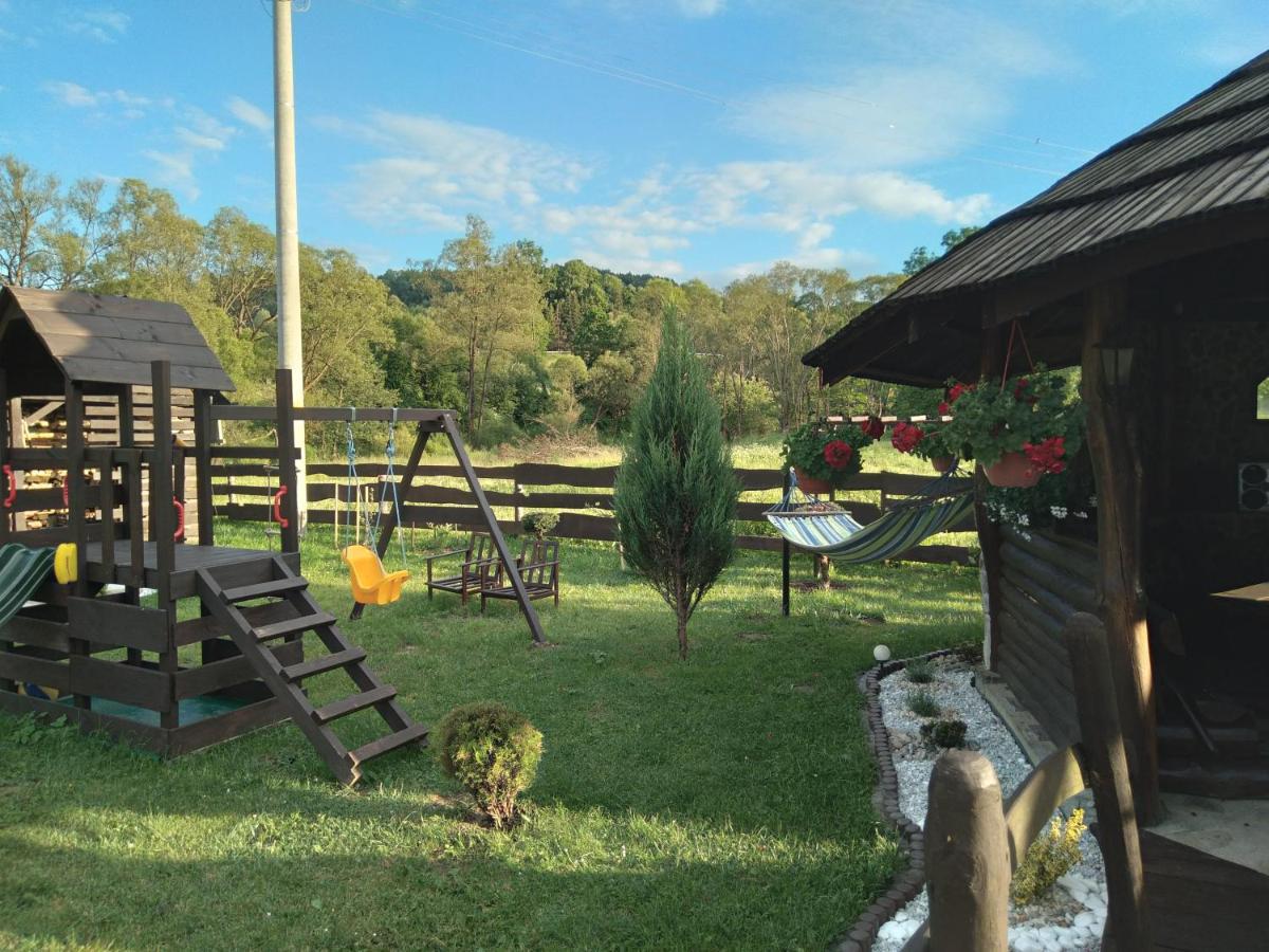 Domek Na Prerii Villa Ustrzyki Dolne Exteriör bild