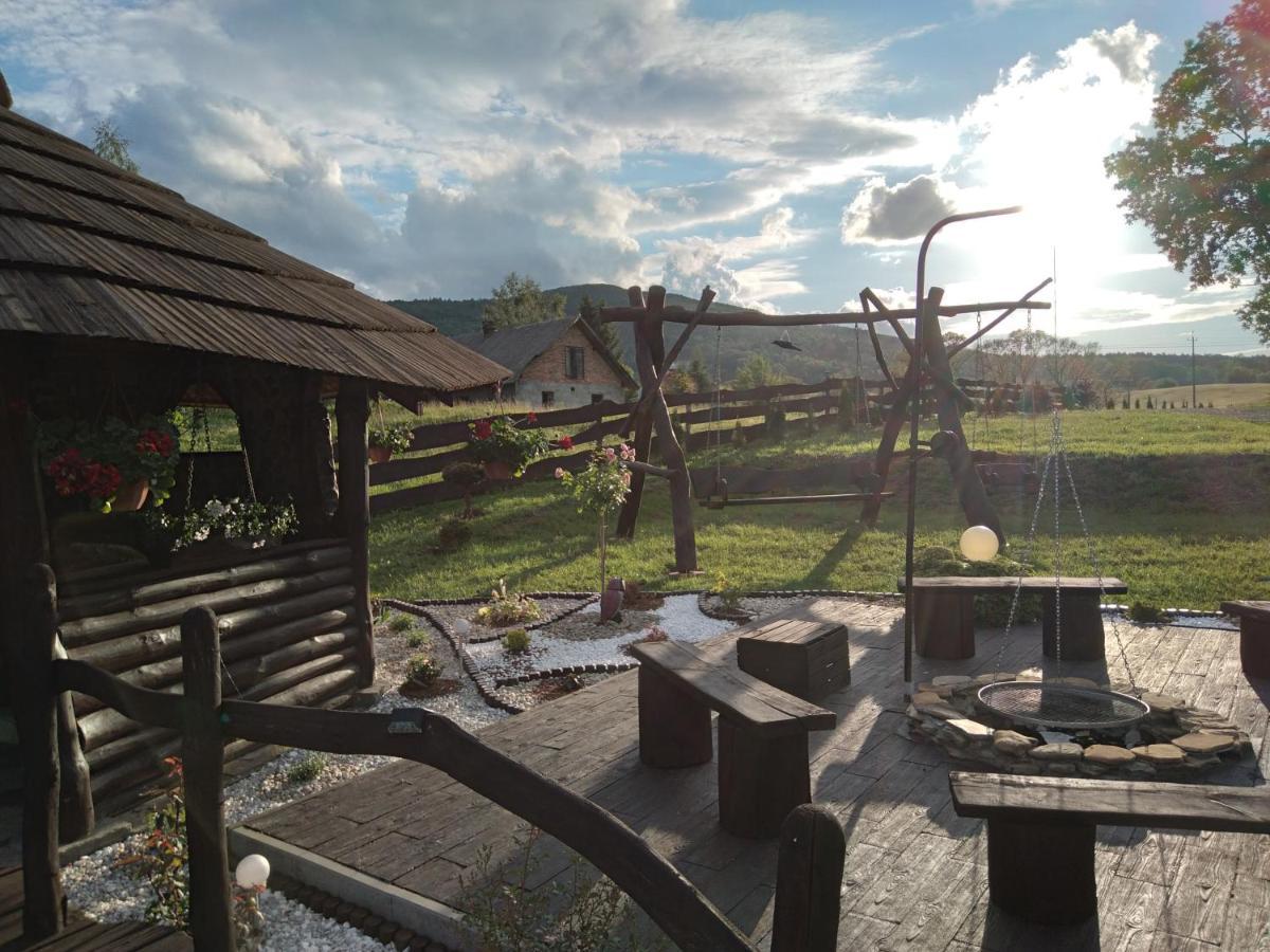 Domek Na Prerii Villa Ustrzyki Dolne Exteriör bild